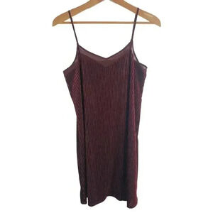 Mudd Burgundy Red Velvet Ribbed Shift Dress Women's Size M